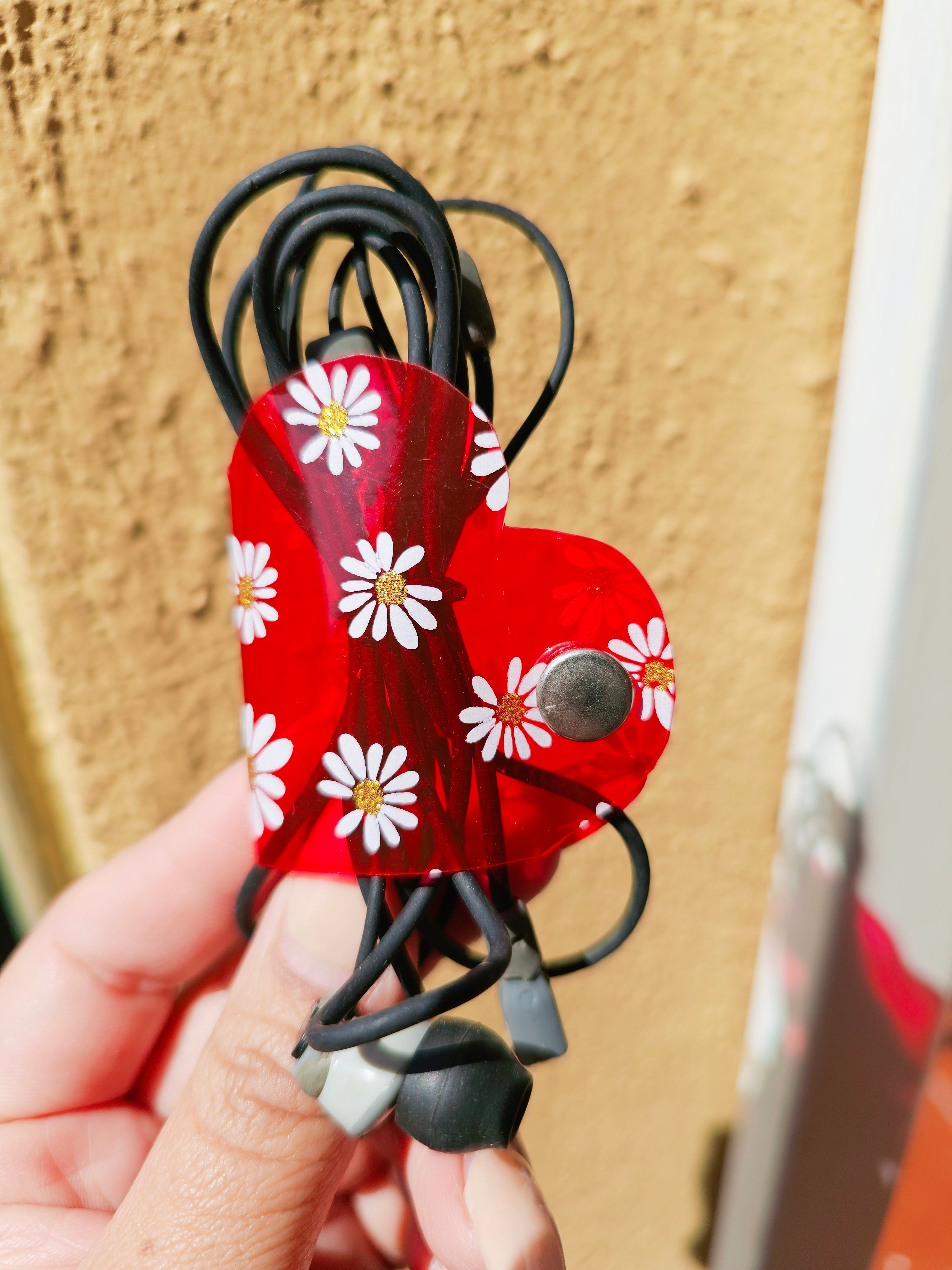 Clip de Cable CH Rojo Margaritas