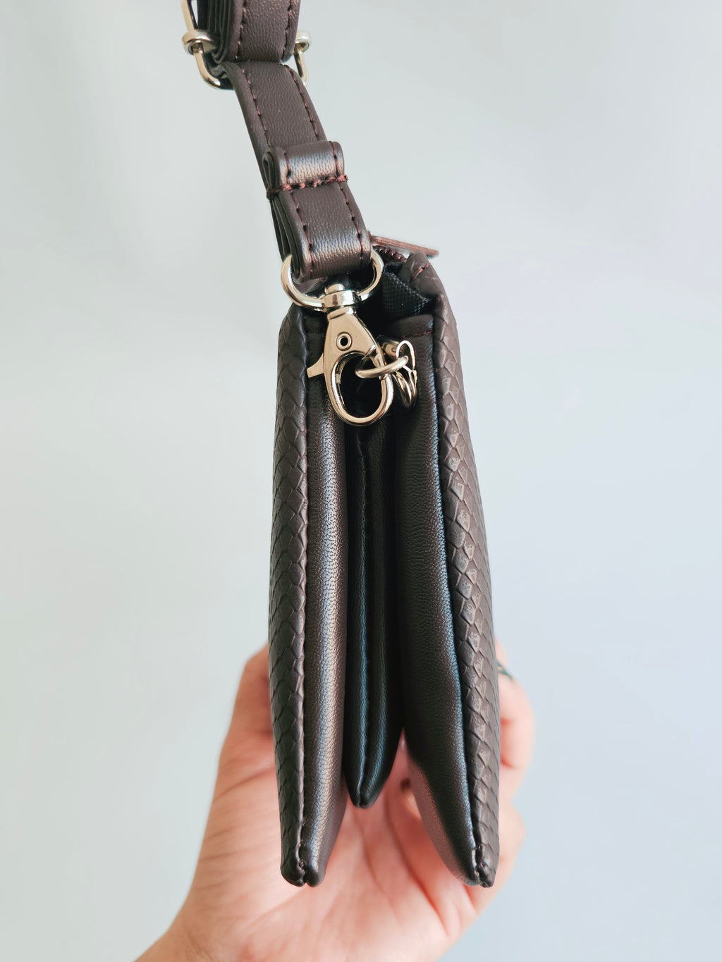 Bandolera Archer Café Oscuro
