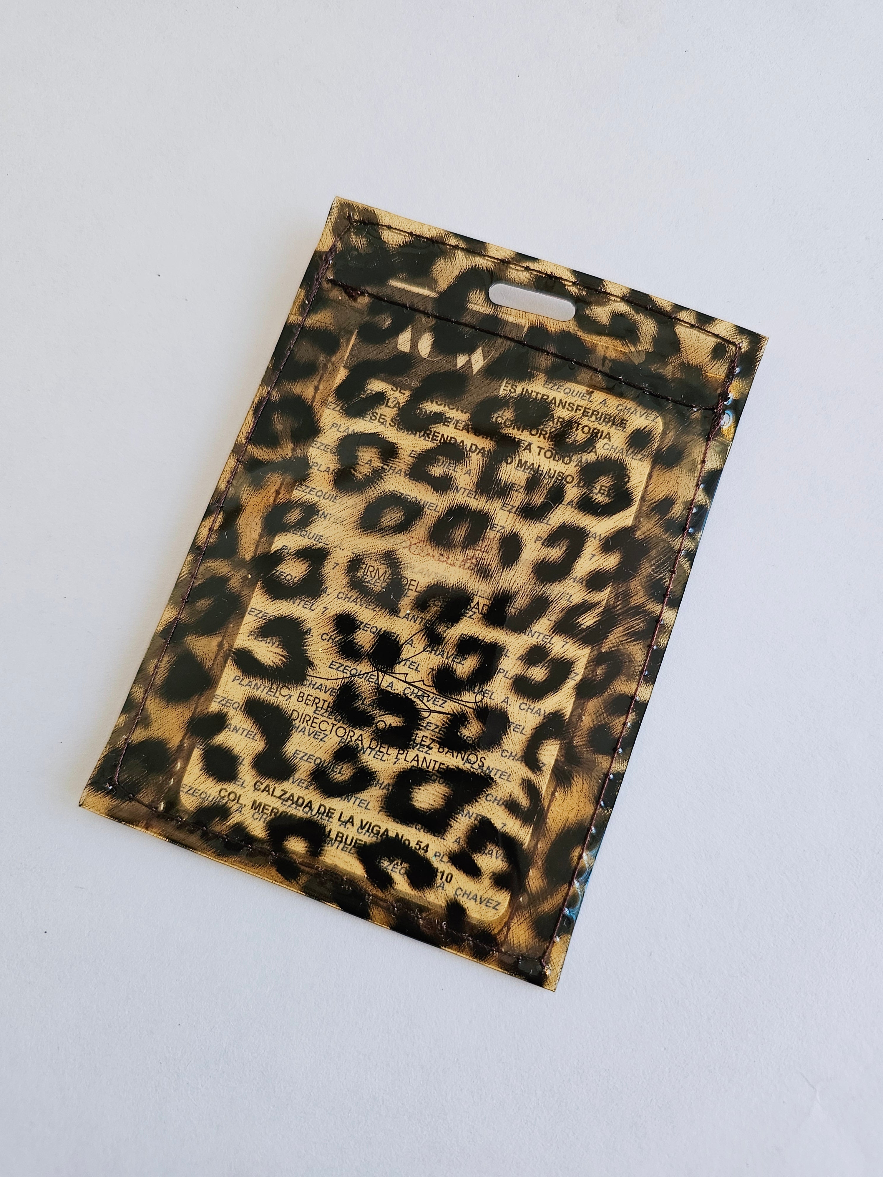 P. Credencial Vertical Animal Print