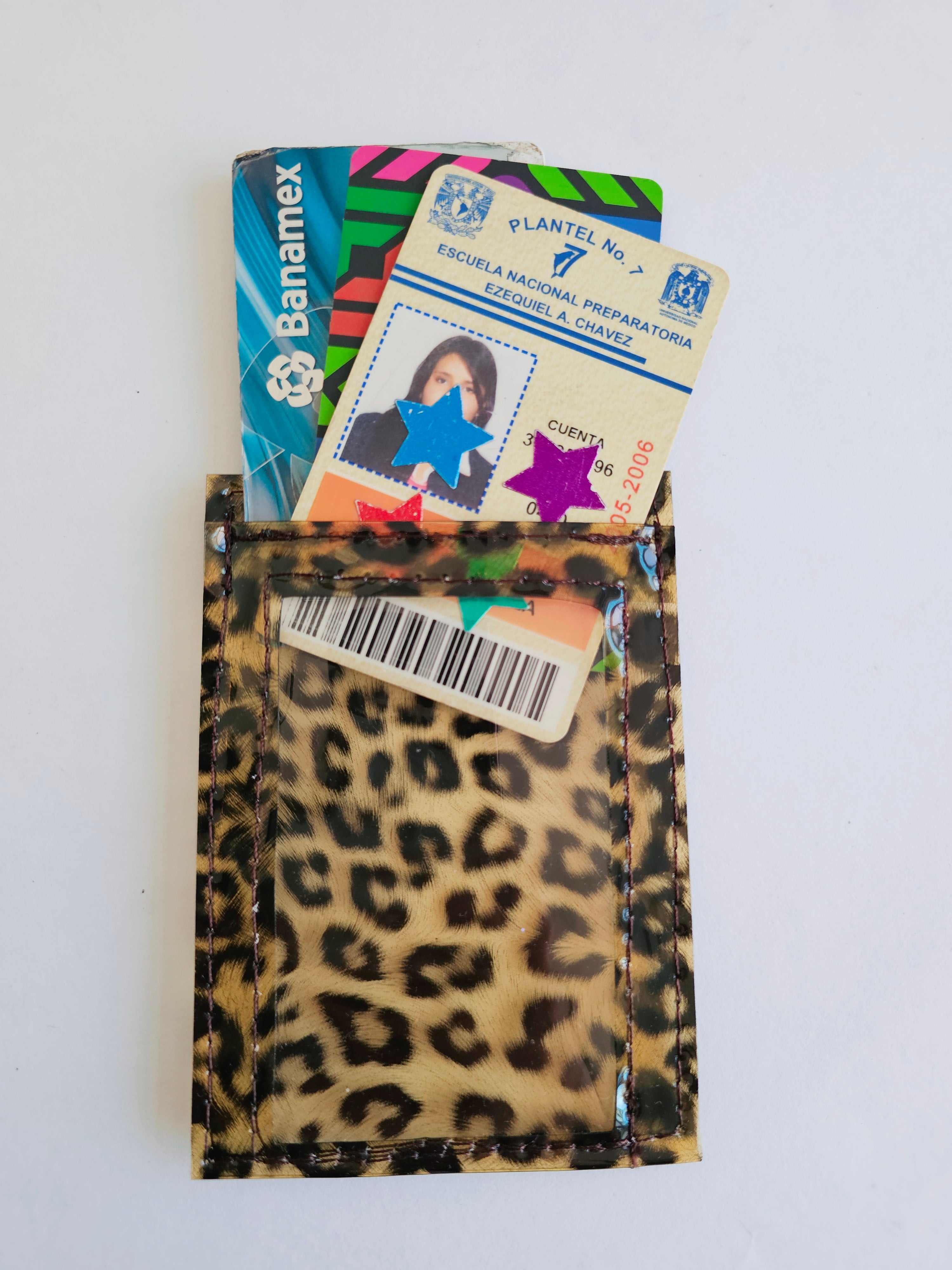 P. Credencial Vertical Animal Print