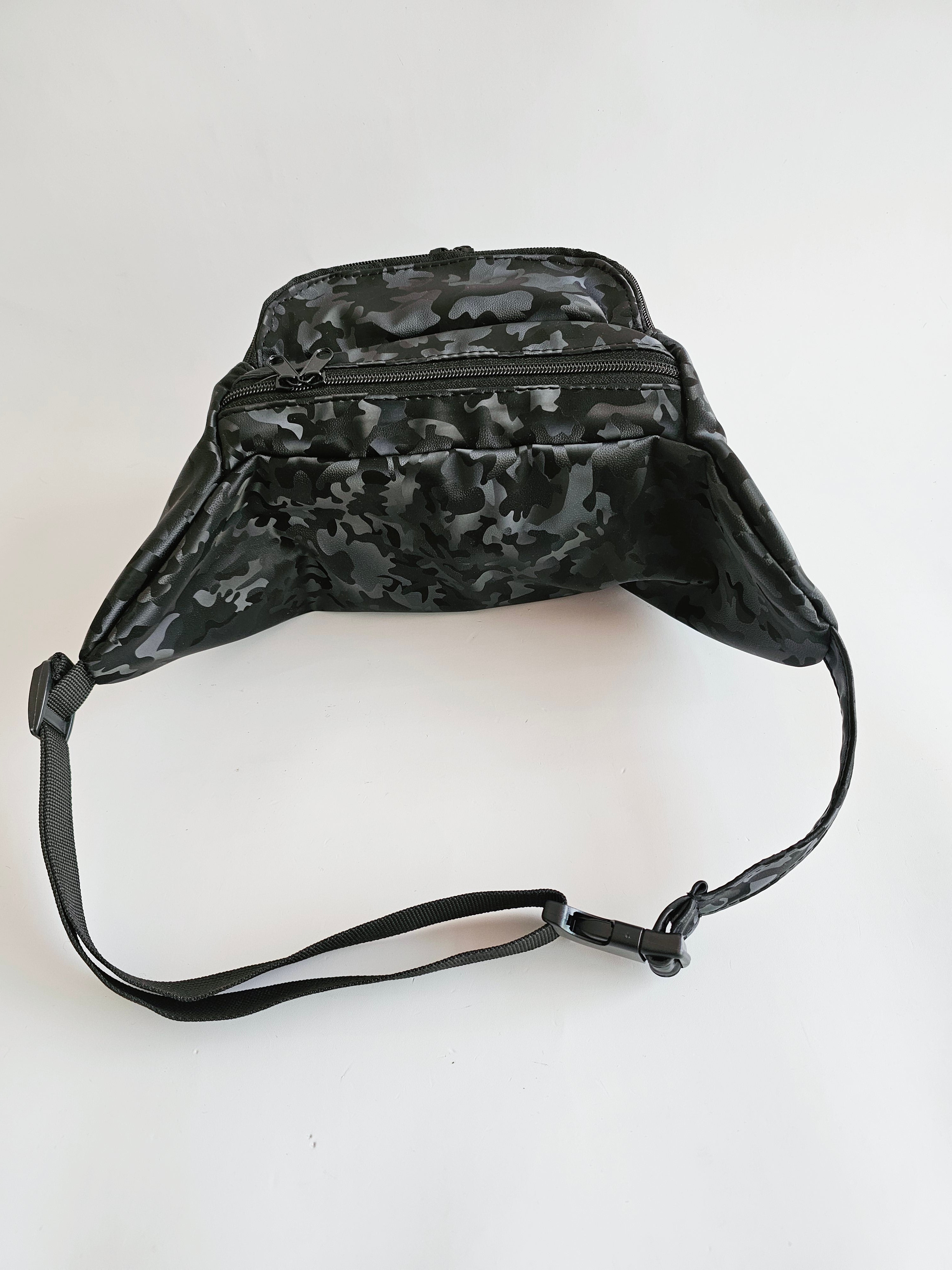 Cangurera HellMow Negro Camuflaje